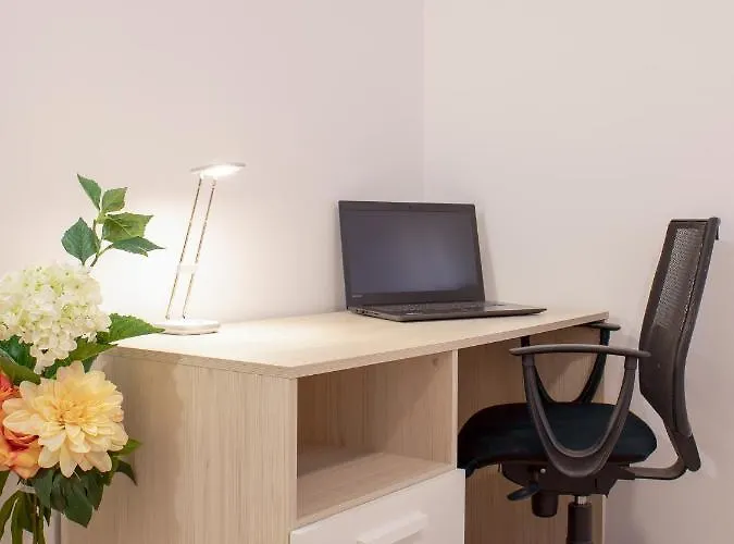 Appartement Julia's Beautiful For 6 With Parking *