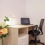 شقة Julia's Beautiful For 6 With Parking *