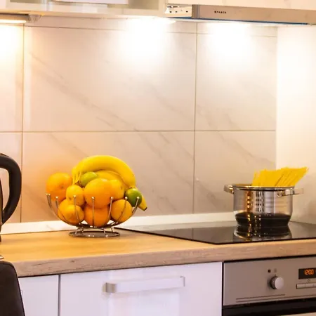 Julia's Beautiful For 6 With Parking * Split