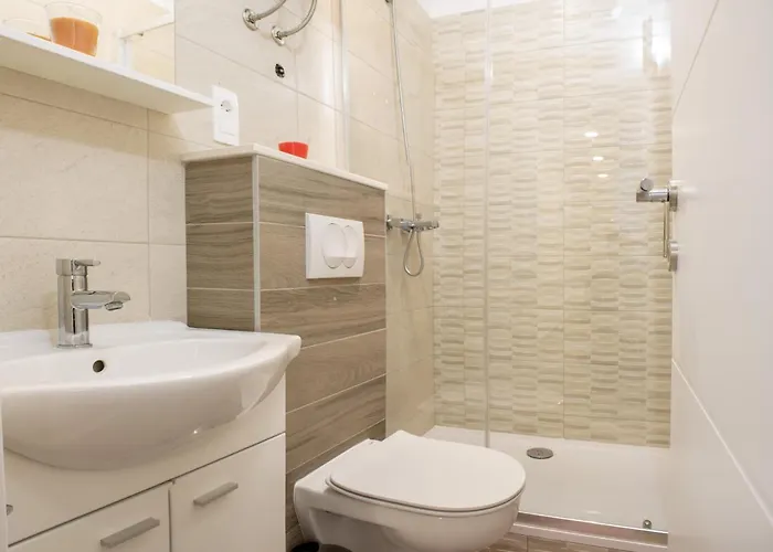 Julia's Beautiful For 6 With Parking Apartamento *